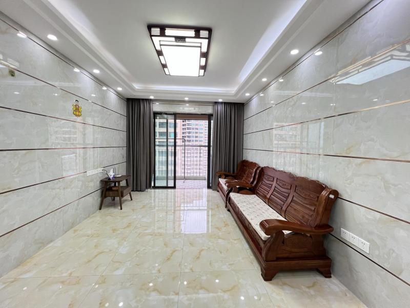 华发四季 3室2厅1卫92.31㎡_华发四季租房客厅图片1