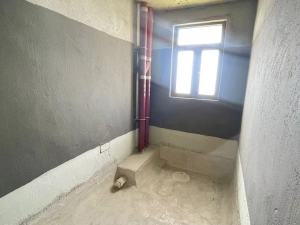 华发四季 2室2厅1卫79㎡_华发四季二手房卫生间图片6