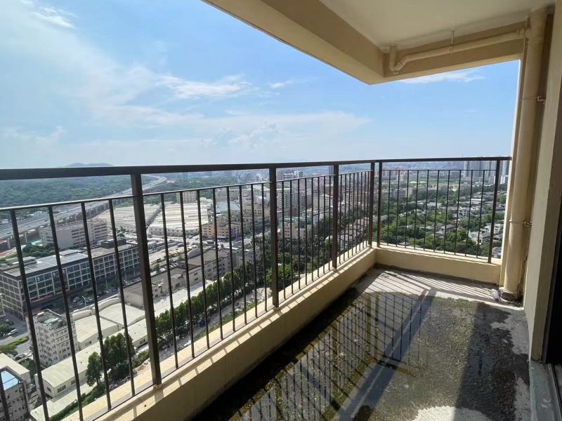 华发四季 2室2厅1卫79㎡_华发四季二手房阳台图片1