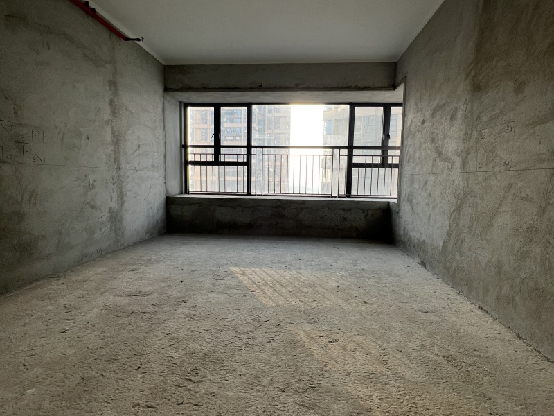 华发四季 4室2厅2卫148.75㎡_华发四季二手房图片图片13