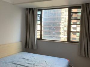 佛山万科广场 2室2厅1卫90㎡_佛山万科广场租房卧室图片3